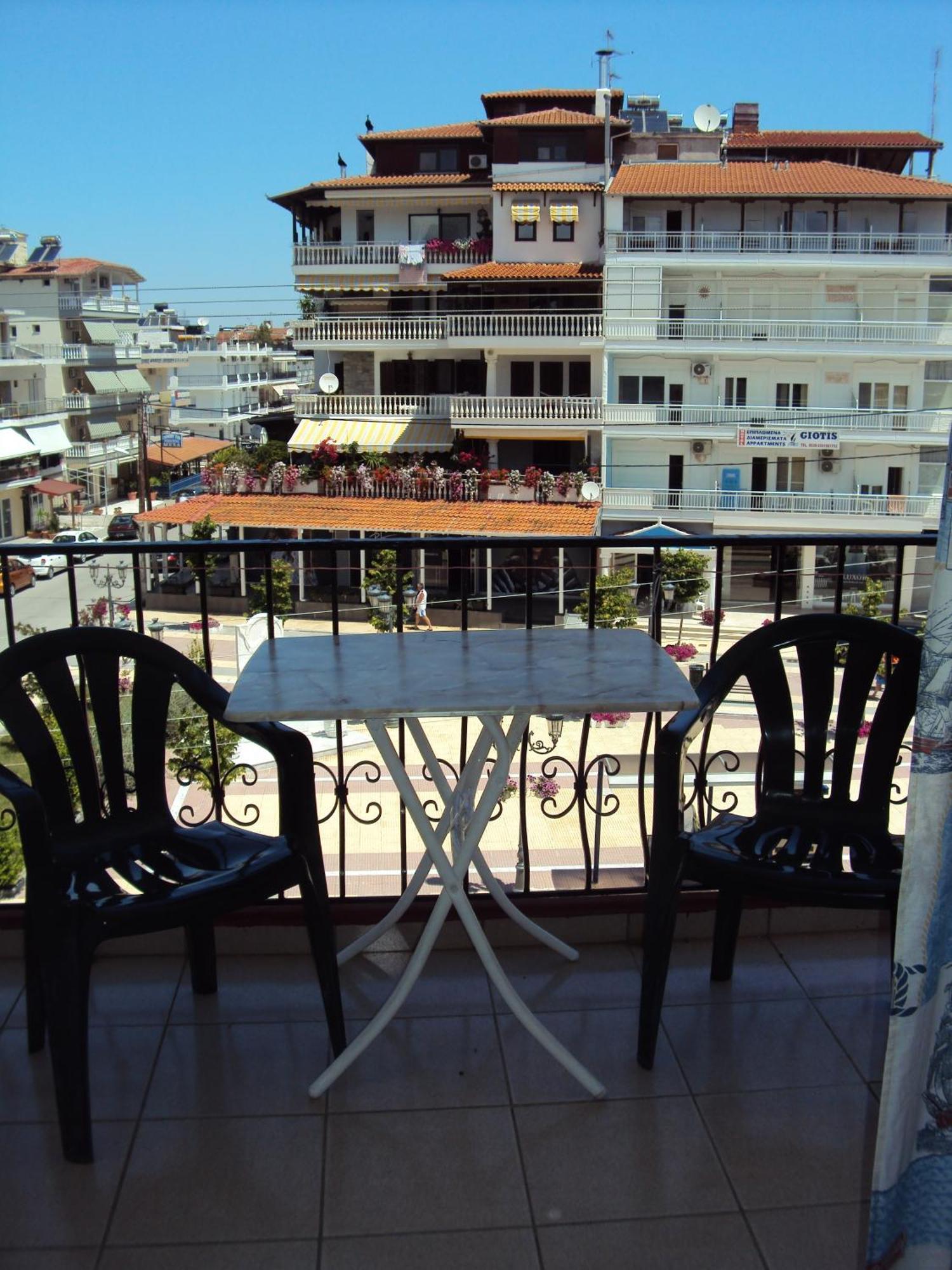 Adonis Apartments Paralía Buitenkant foto