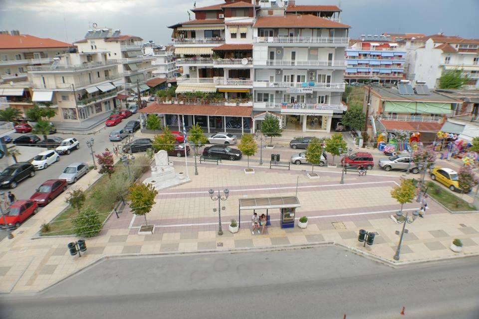 Adonis Apartments Paralía Buitenkant foto